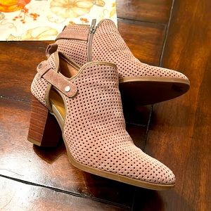 Franco Sarto size 7.5 shoe/bootie barely worn